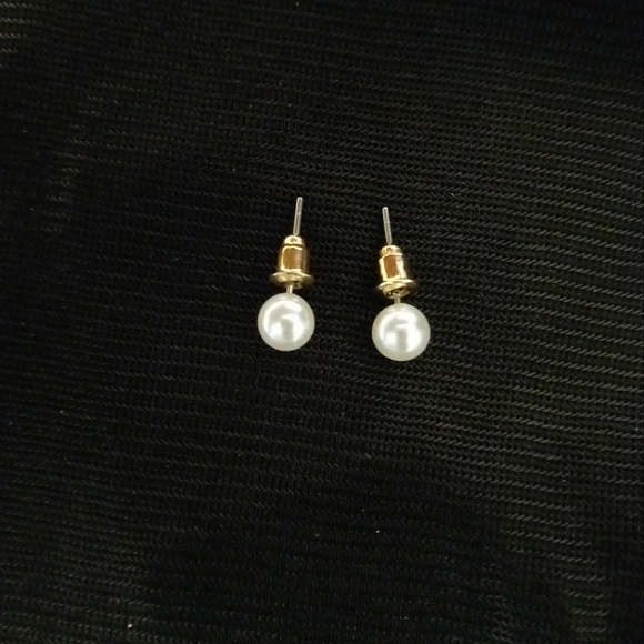Unbranded Other - 2/$10 Pearlesque Earrings